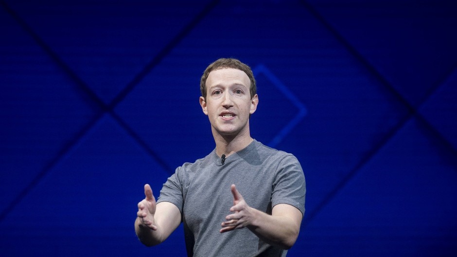 Facebook_Falosne_ucty_spojene_s_Ruskom_si_pocas_americkych_volieb_kupovali_tisice_reklam_2017