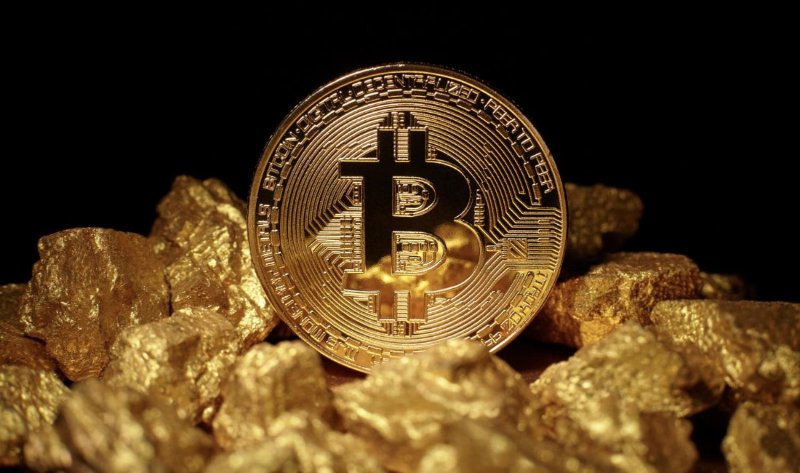 Investicny_fond_so_zlatom_sa_pripaja_k_sialenstvu_okolo_meny_Bitcoin