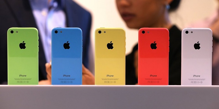 Naposledy Apple predstavil nový lacnejší iPhone v roku 2013, s iPhonom 5C.