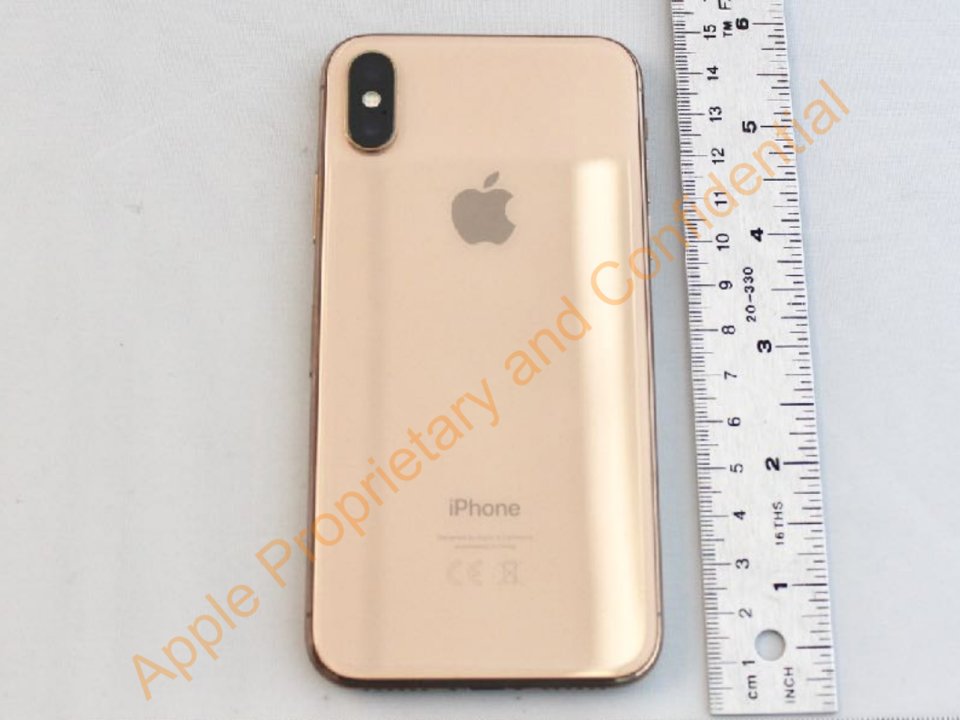 Apple by sa tiež mohol rozhodnúť spustiť zlatú verziu iPhonu X, podobne ako vyššie zverejnený model z fotografie FCC.