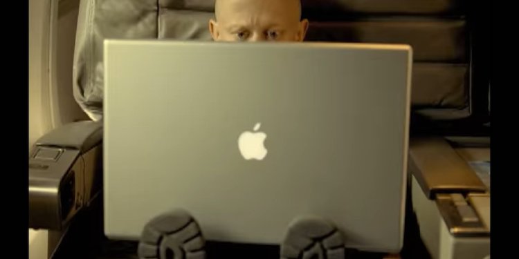 Apple_16_palcovy_MacBook_Pro_bude_najvacsim_notebookom_firmy_za_8_rokov