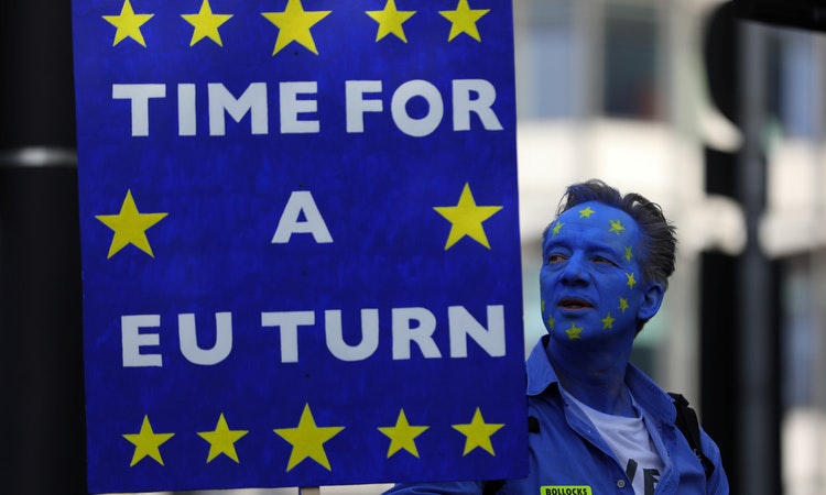 Naklady_na_Brexit_su_uz_ohromujuce_A_mohlo_by_to_byt_este_horsie