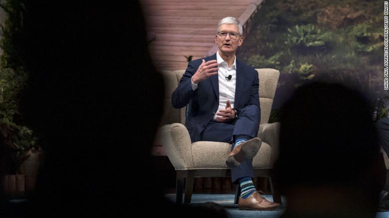 Generálny riaditeľ spoločnosti Apple - Tim Cook vystúpil počas konferencie v San Franciscu, počas roka 2019.