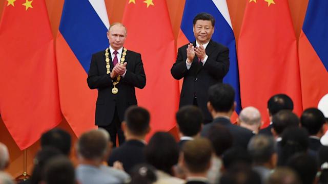 Prezidenti Ruska a Číny.