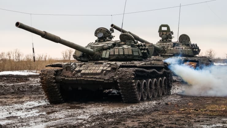 Ruské tanky Tanky T-72B3 tankových síl ruského Západného vojenského okruhu
