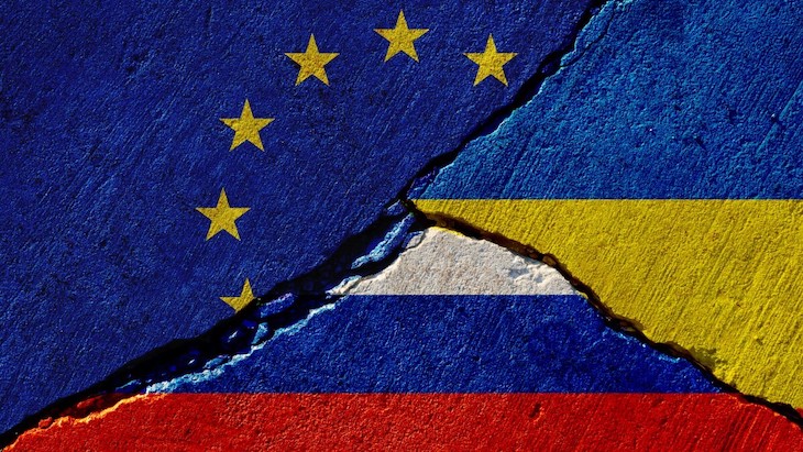 EU-sa-rozhodla-pozastavit-vizovu-dohodu-s-Ruskom