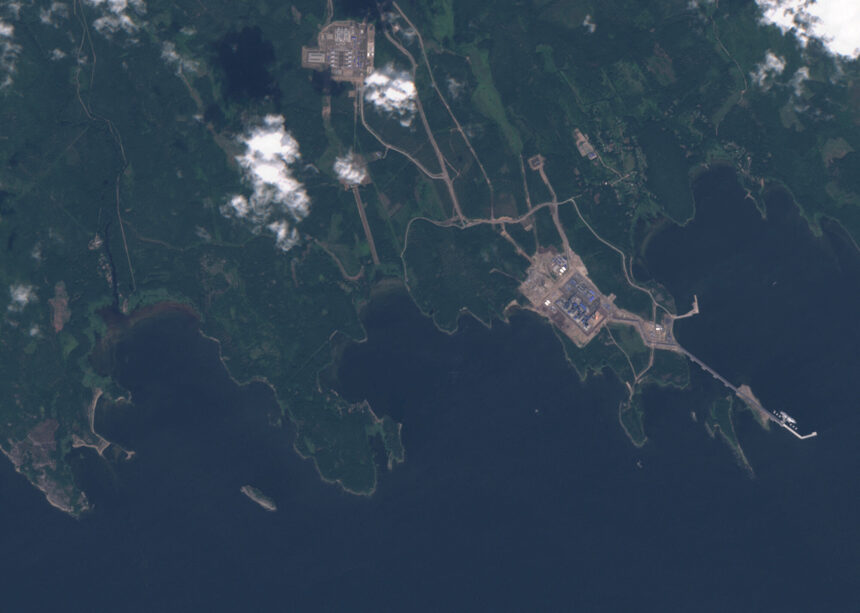 Satelitné snímky ukazujú vzplanutie plynu v zariadení Portovaya, v Rusku, z konca augusta 2022.